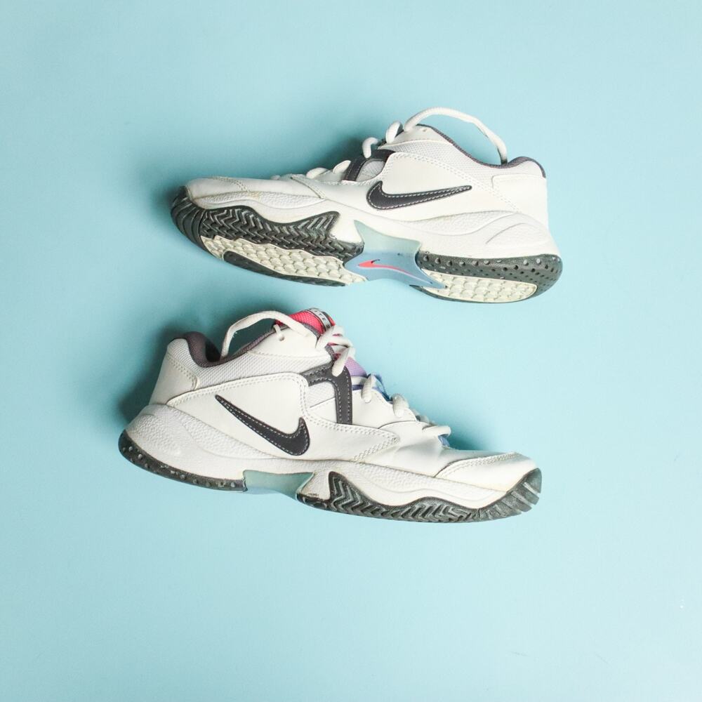 Nike Court Lite 2 Womens Size 6.5 Tennis Sneakers White AR8838-103 Laser Crimson